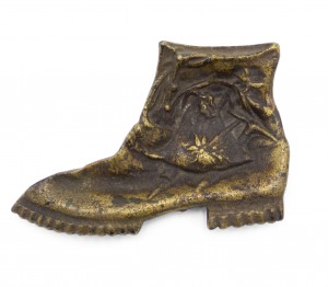 English victorian metal boot ashtray 1