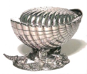 English victorian shell shaped silver spoon warmer