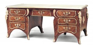 French louis xv kingwood and green leather kneehole desk