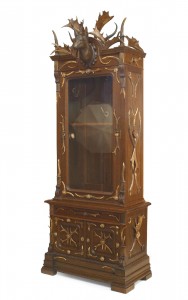 Continental horn and oak gun cabinet
