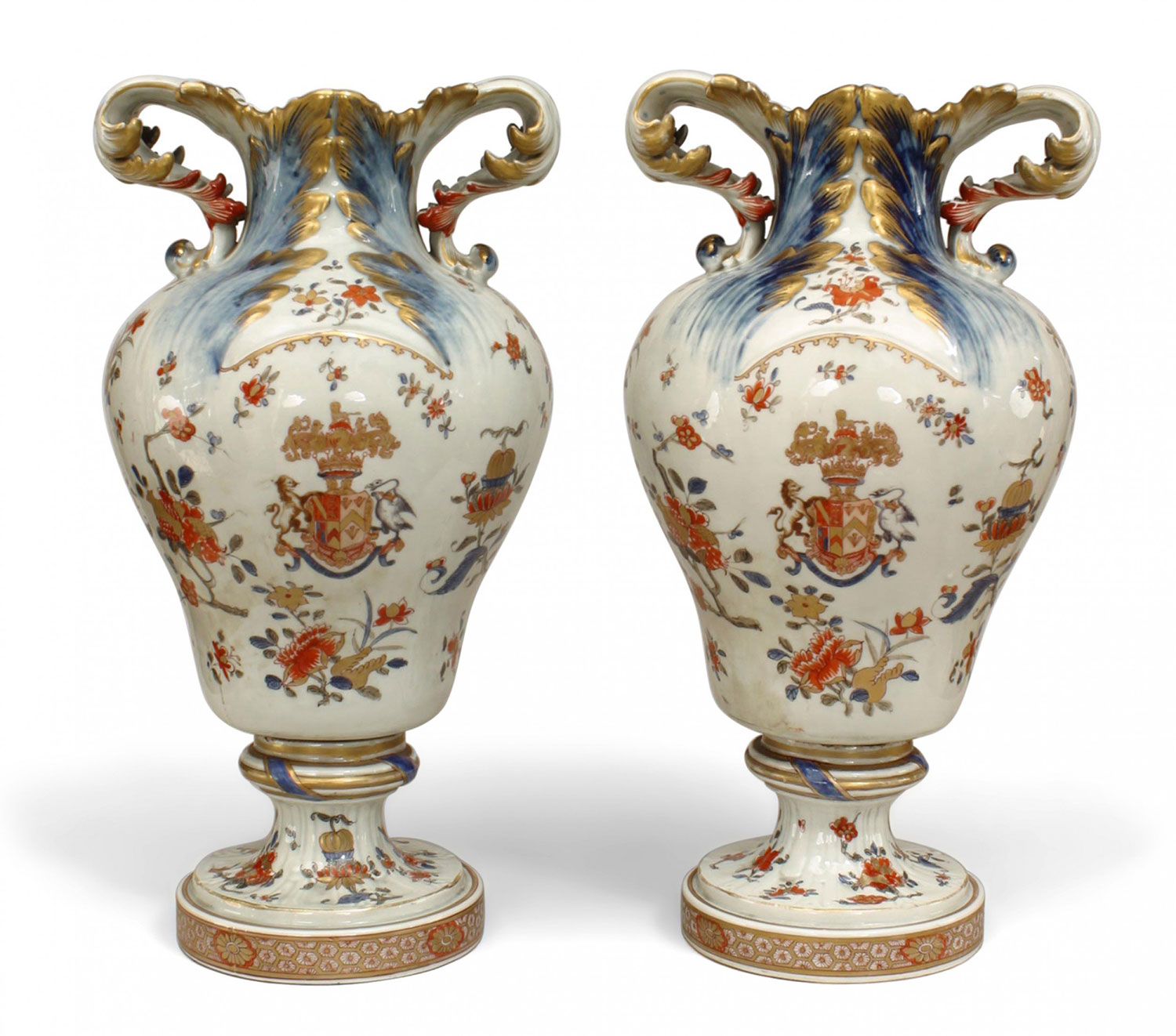Pair of english georgian armorial porcelain vases 1