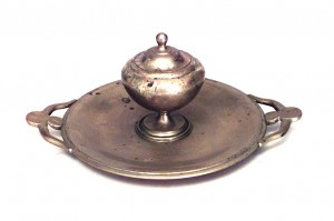 English victorian bronze inkwell