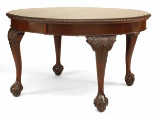 English chippendale style oval mahogany dining table