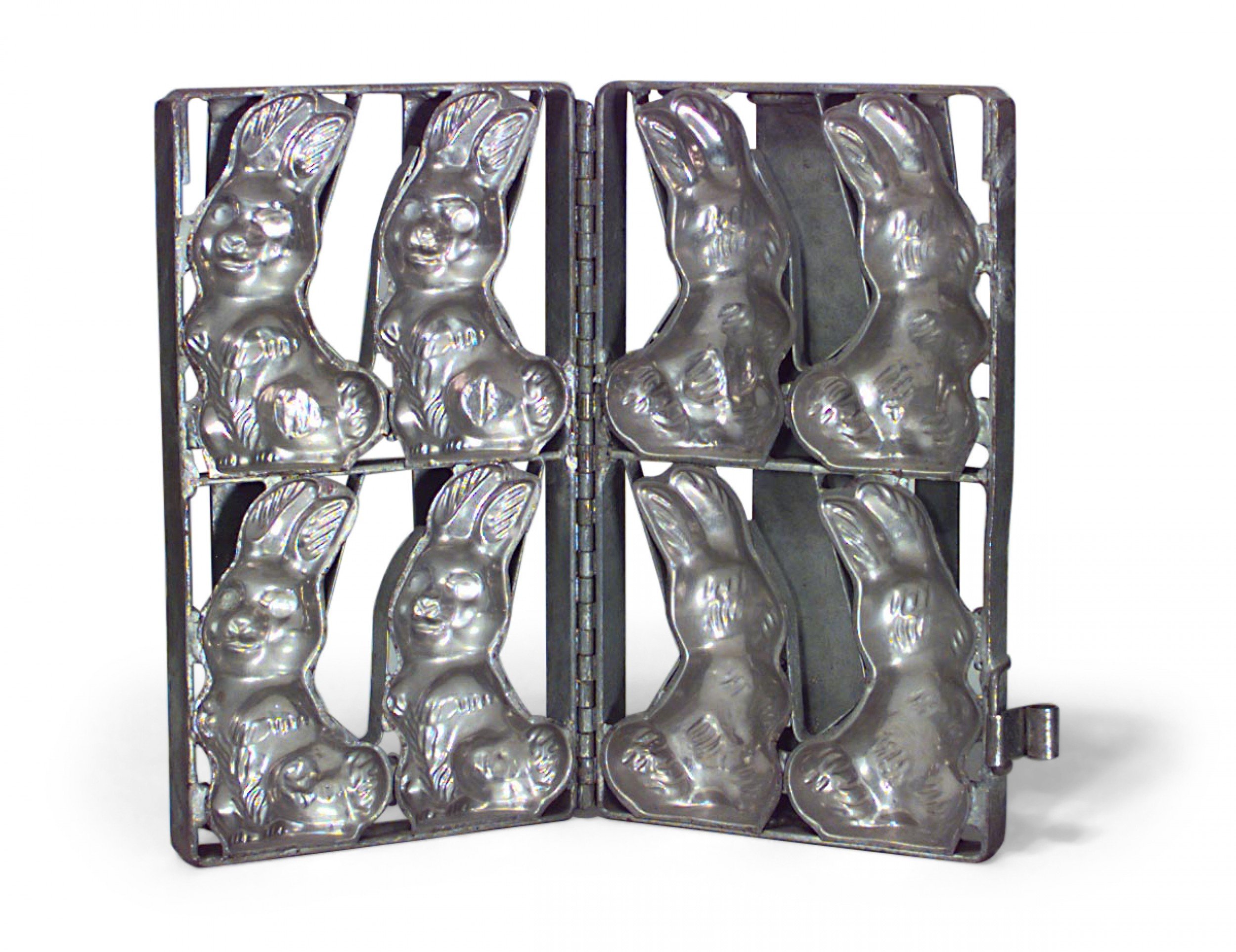 American country metal rabbit shaped chocolate mold 1