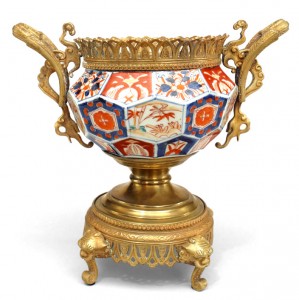 English regency style imari porcelain centerpiece