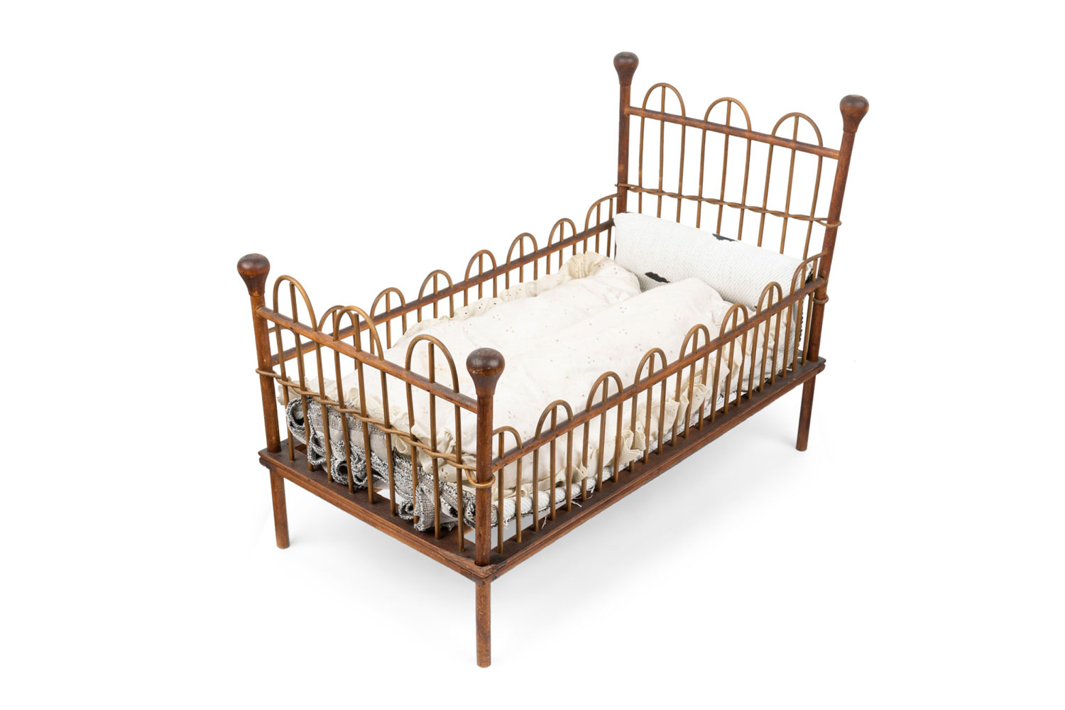 American victorian wicker doll bed