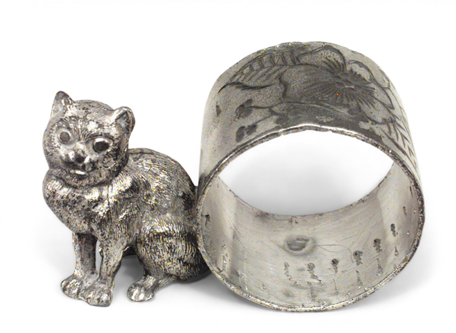 English victorian silver plate napkin ring with cat