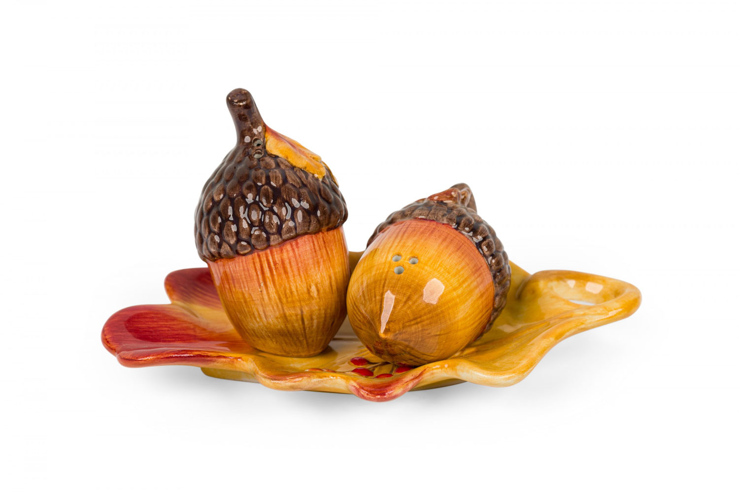 Vintage ceramic acorn and autumn leaf salt and pepper shaker set