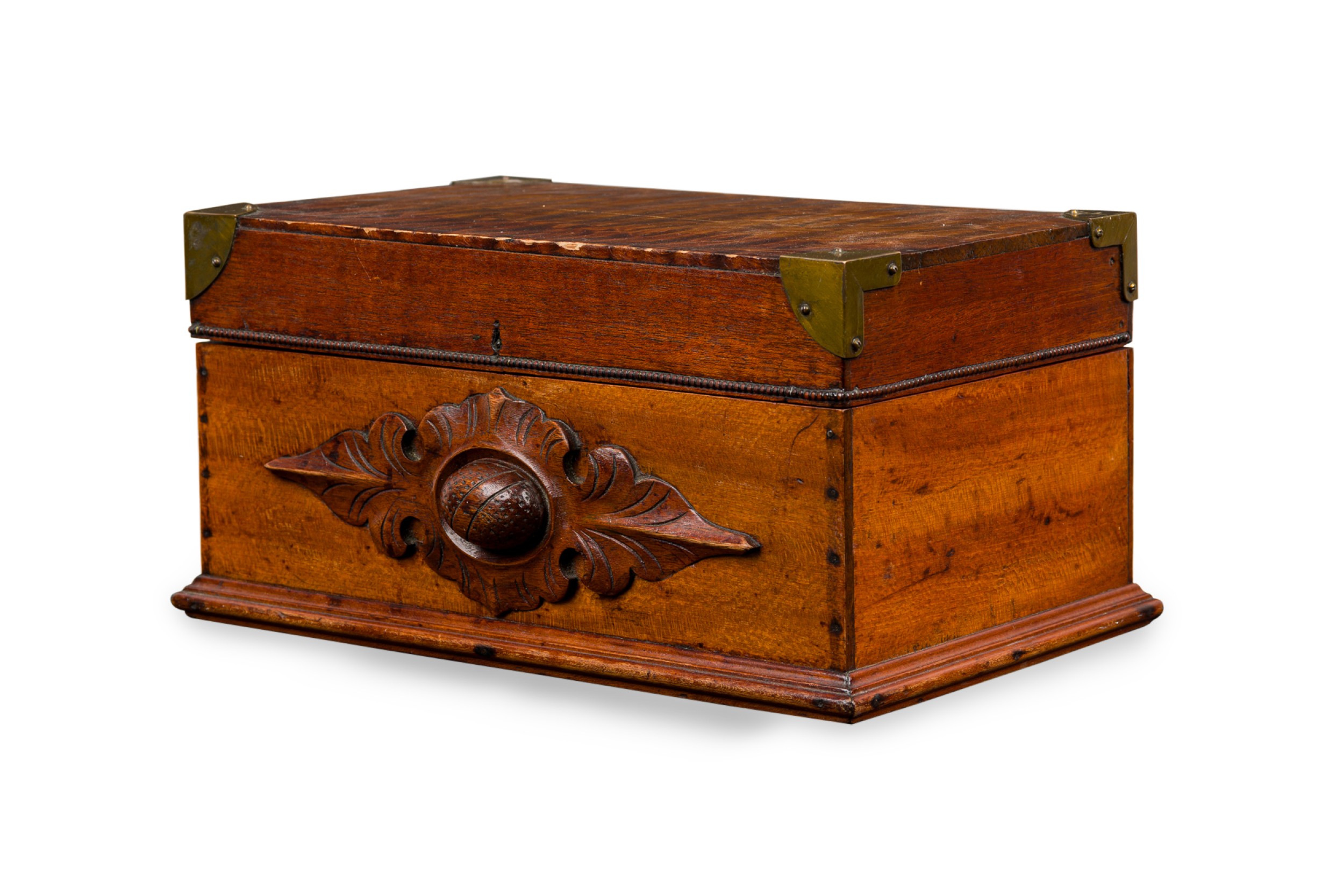 American Victorian Country style brown wooden box 