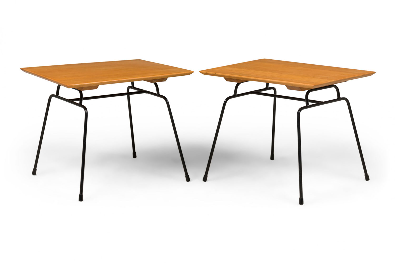 Pair of paul mccobb for winchendon furniture co mid century american planner group side tables 