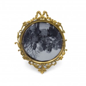 French victorian gilt metal picture frame
