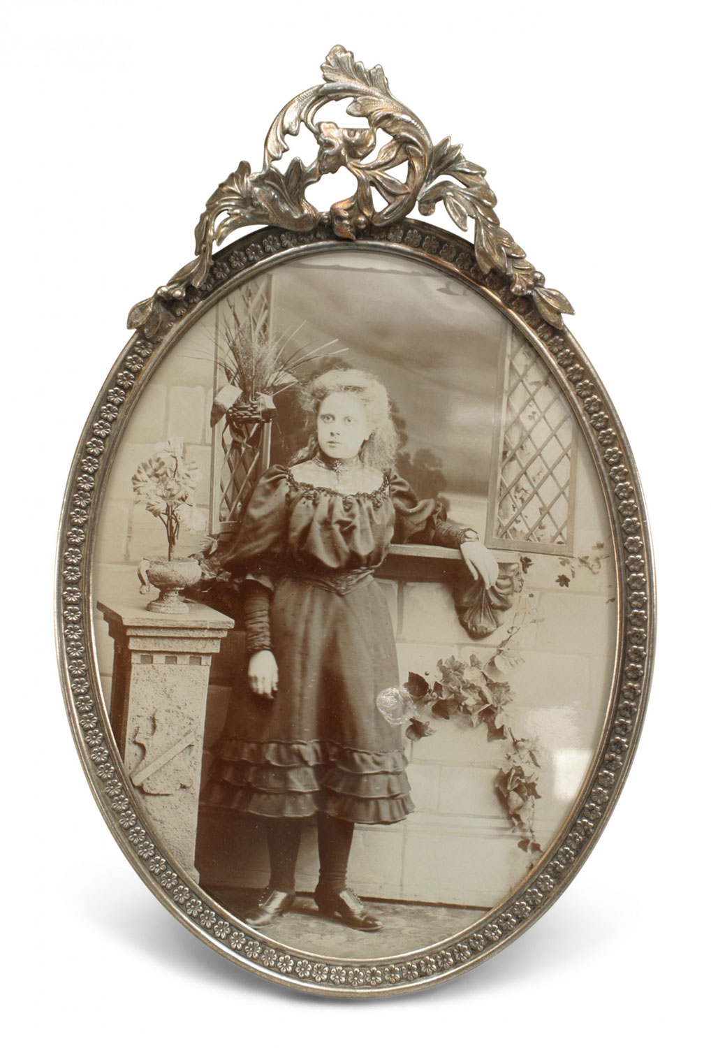 French victorian oval silver picture frame