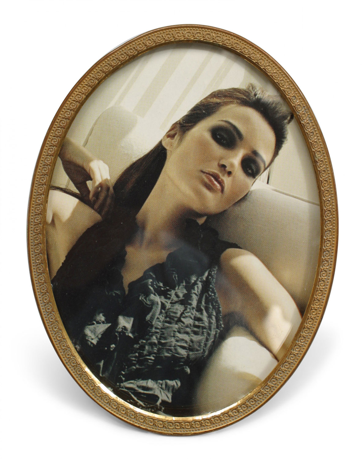 French victorian style oval gilt brass picture frame