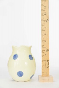 Light yellow and blue spotted ceramic vase 1
