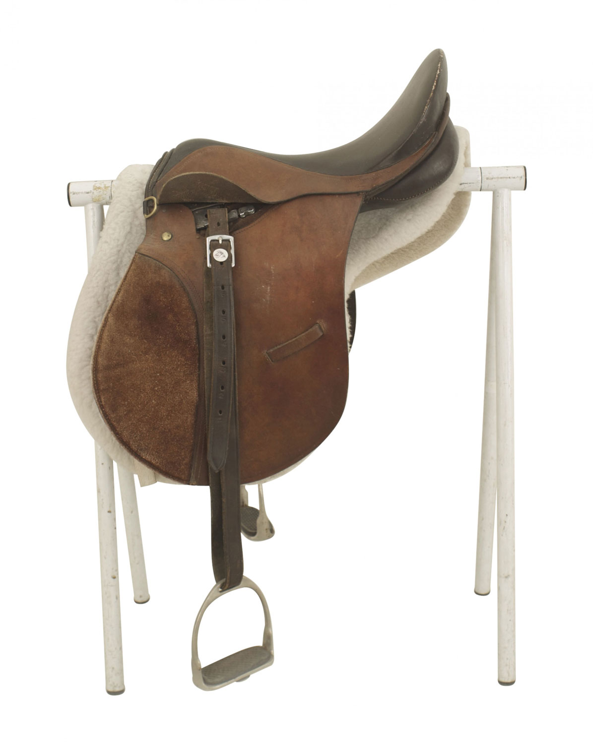 English country brown leather saddle