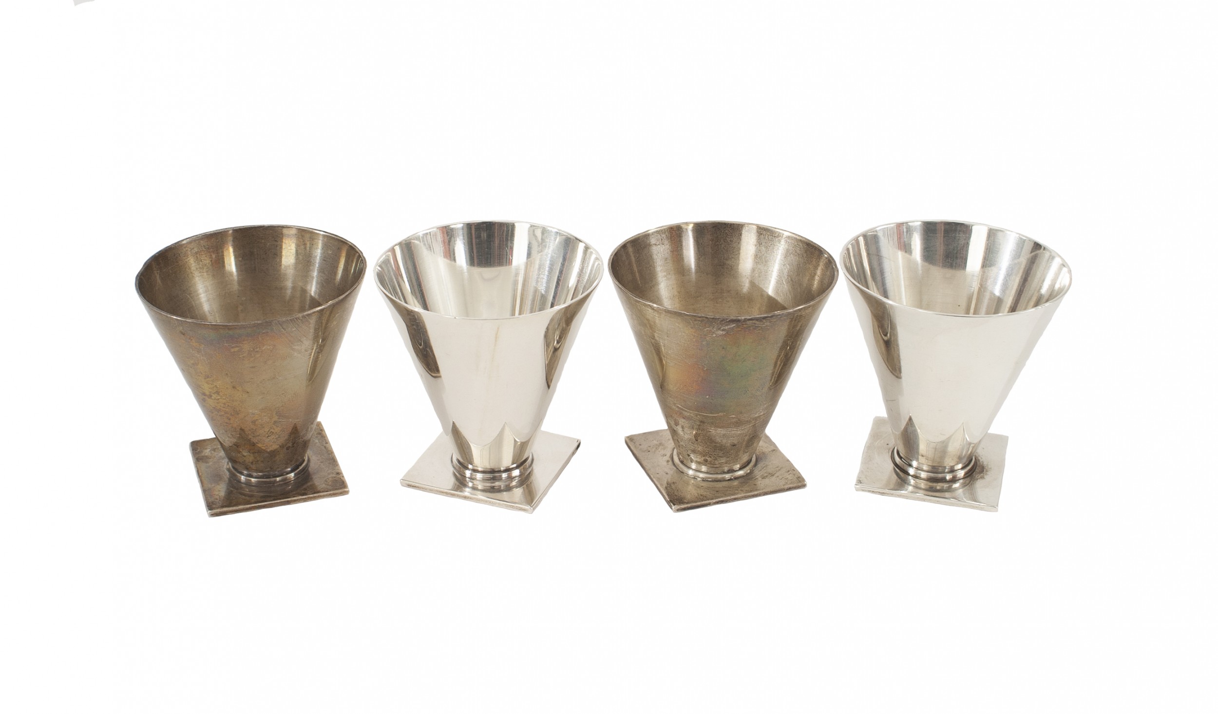Set of 4 american art deco cordial cups