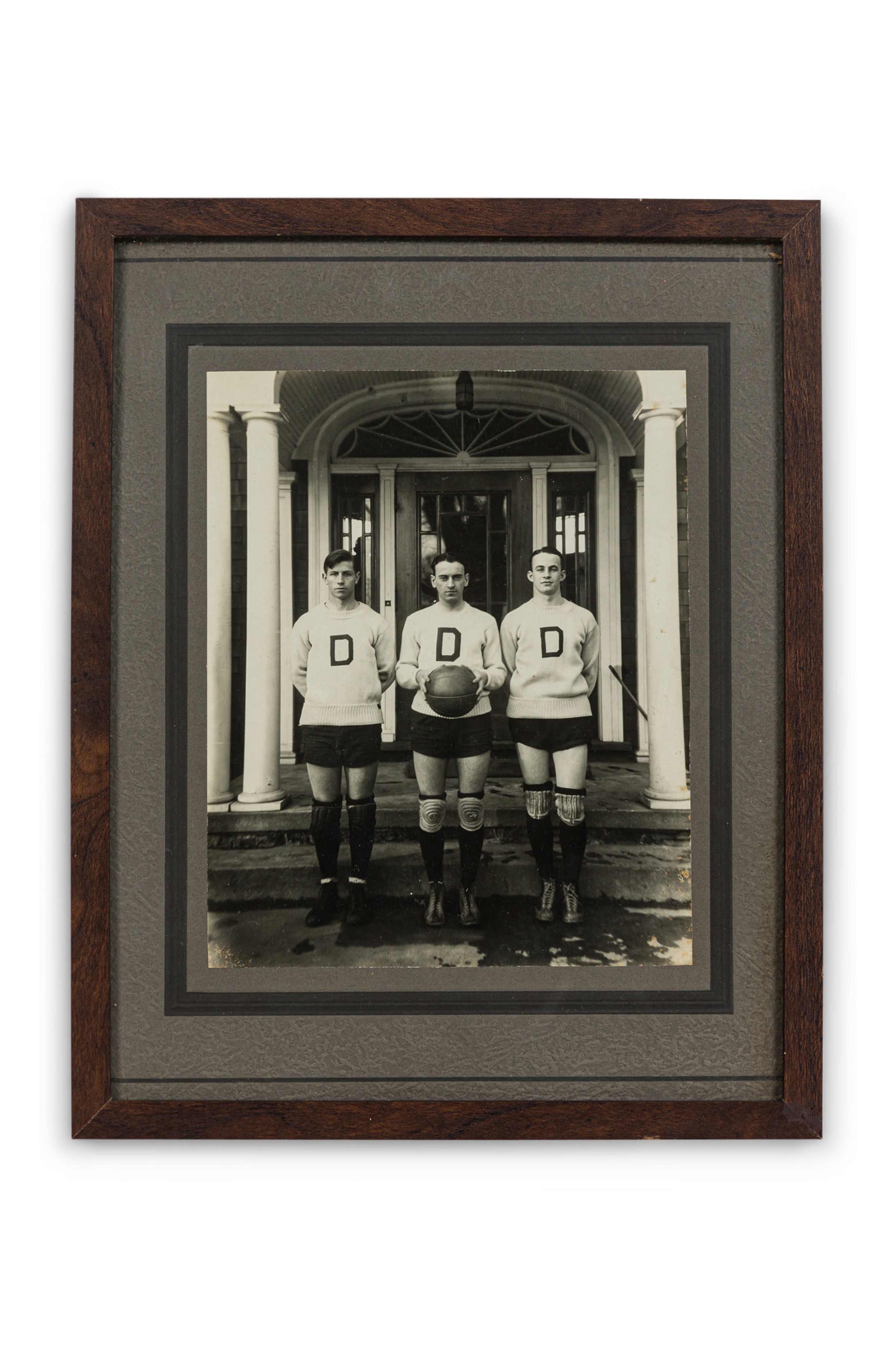 American vintage collegiate basketball team 1 photo