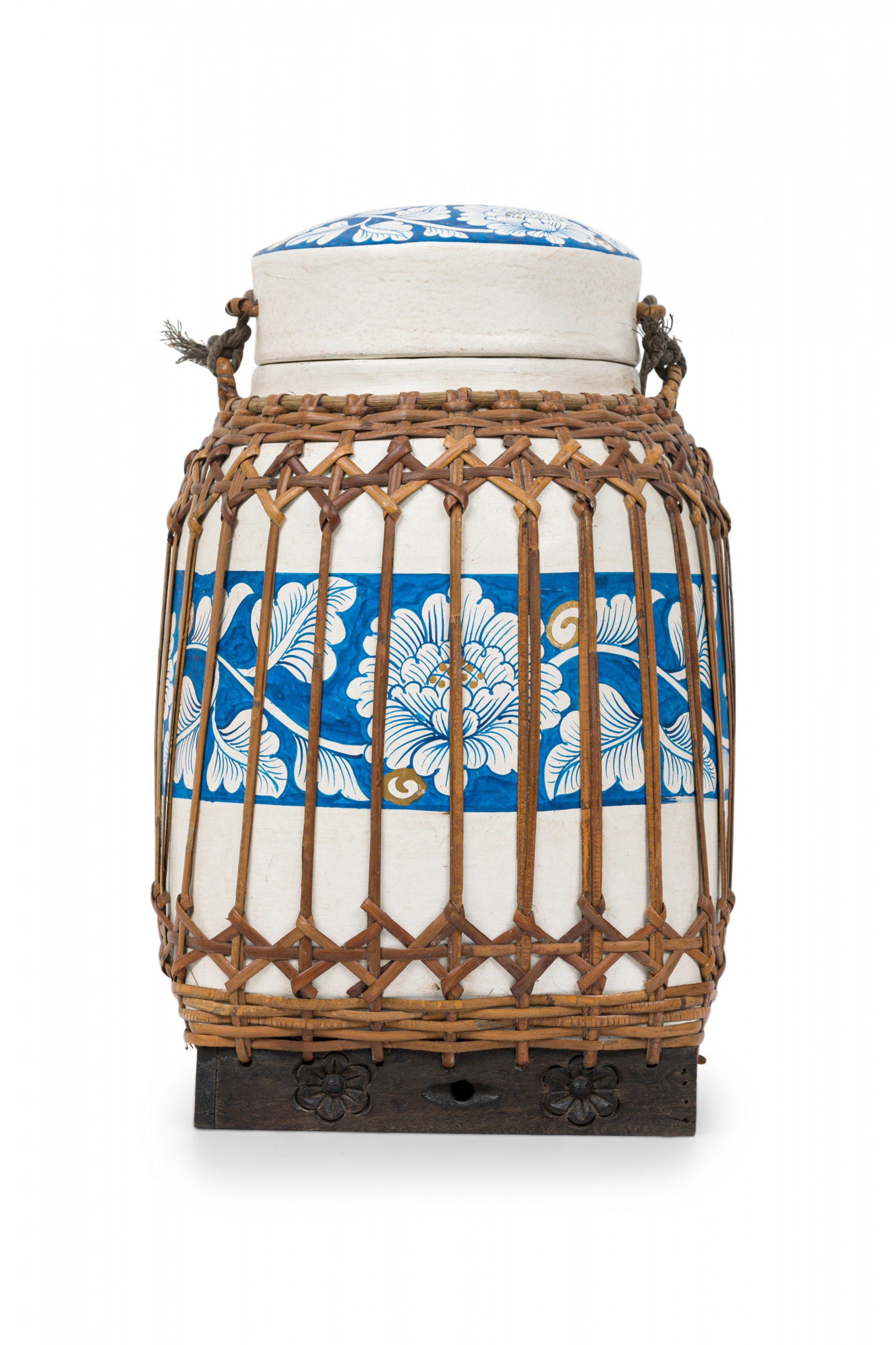 Vintage chinese papier mache blue and white basket with lid 1