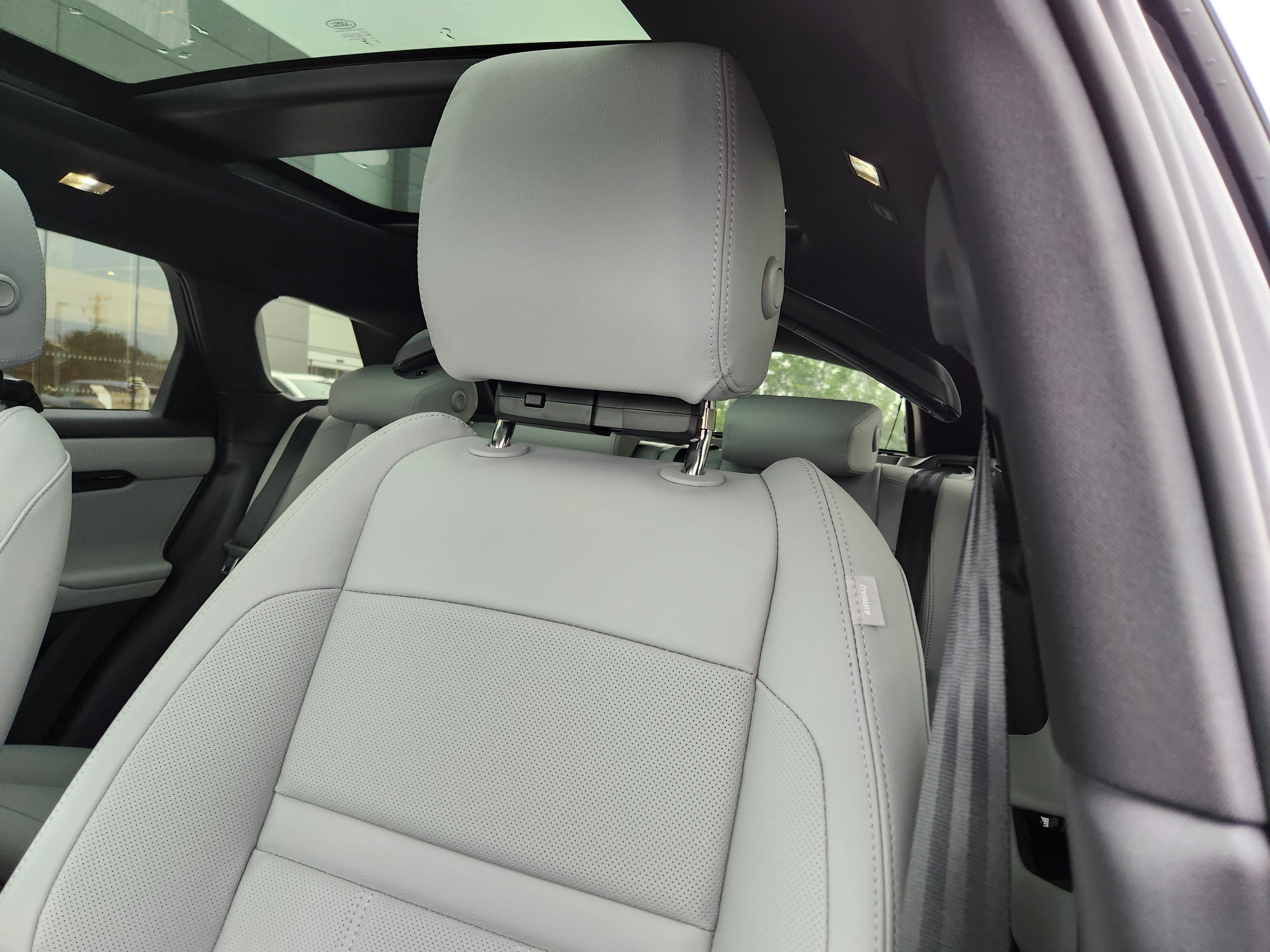 New 2026 Santorini Black LAND ROVER S image 9