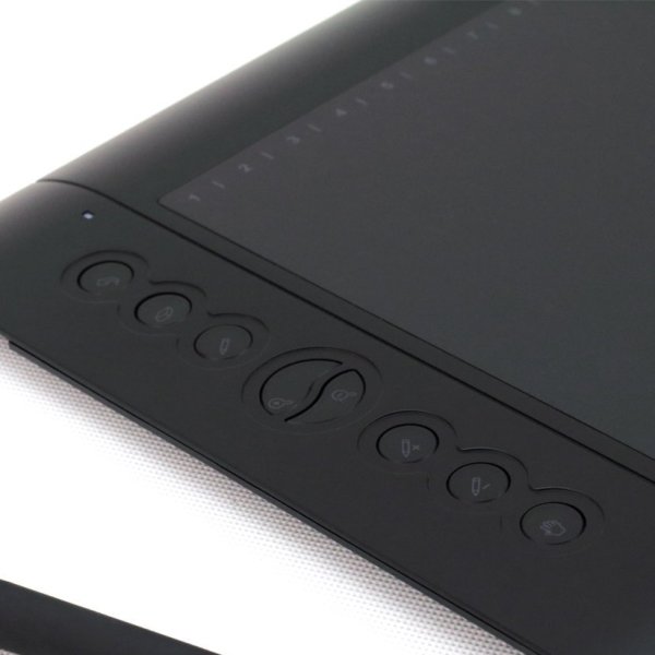 The 8 customizable buttons