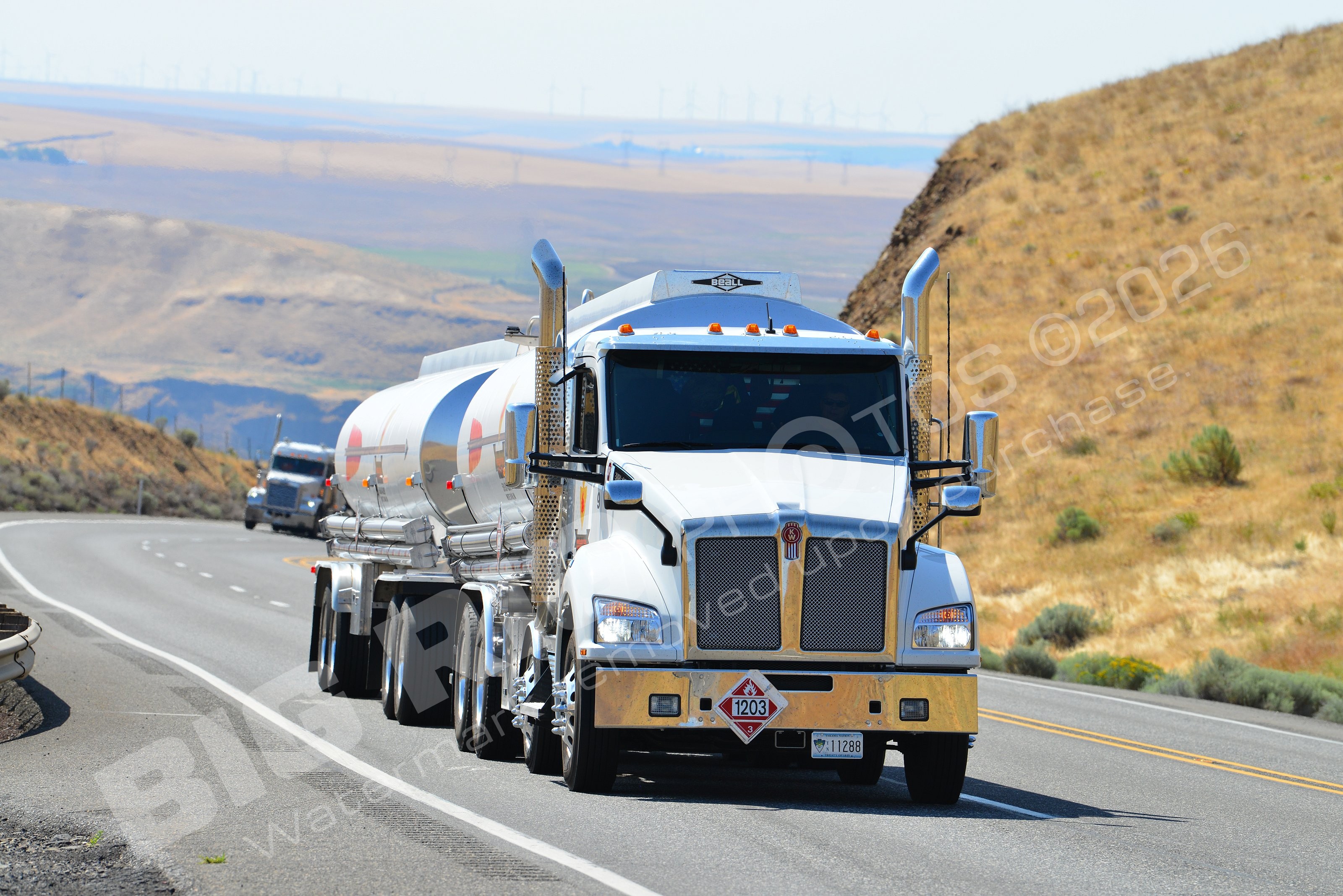 11288, Kenworth, Mary Hill Grade, Oregon, Tanker, US97, Wheeler Fuel, white