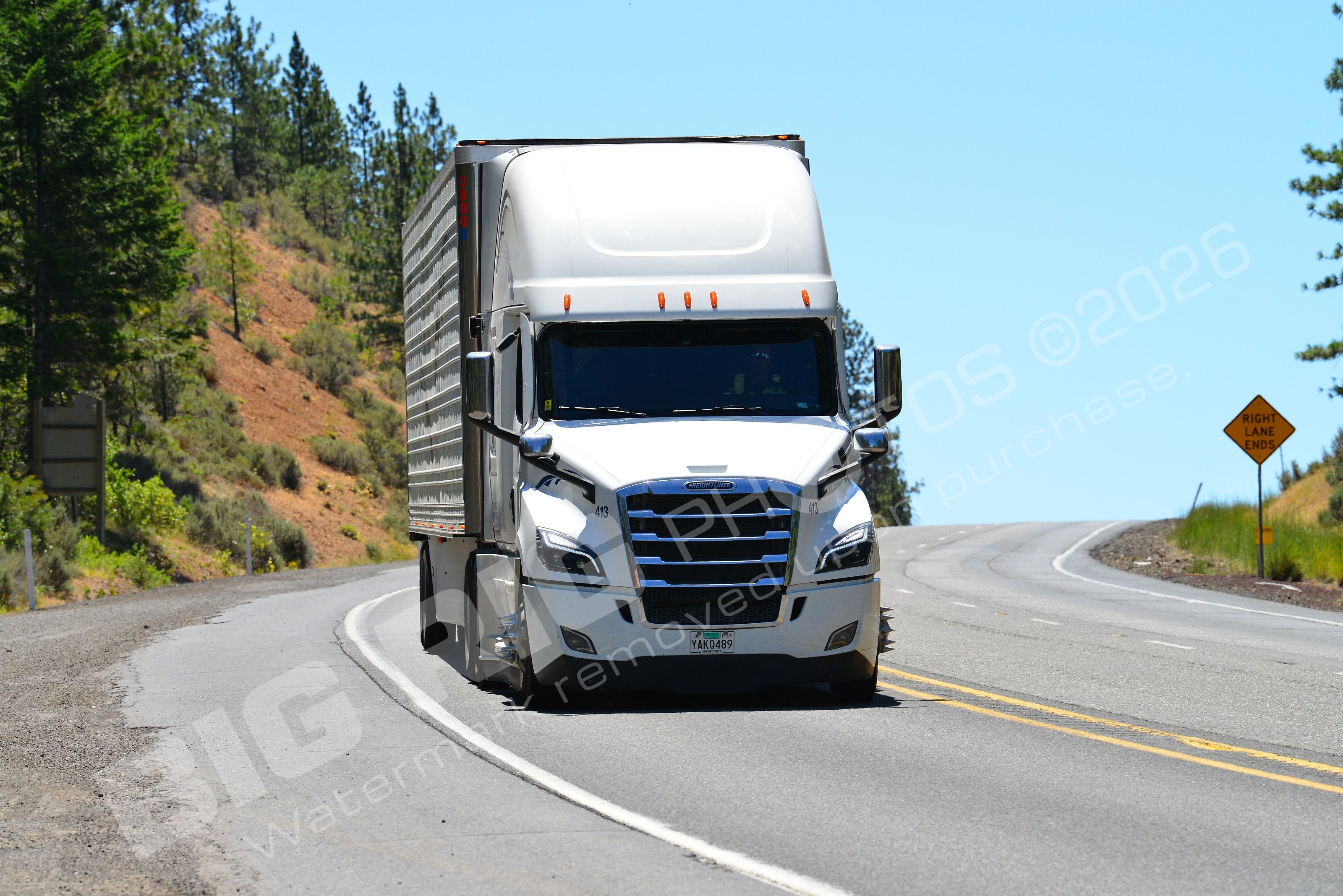 413, BBB, Dry Van, Freightliner Trucks, yakq489