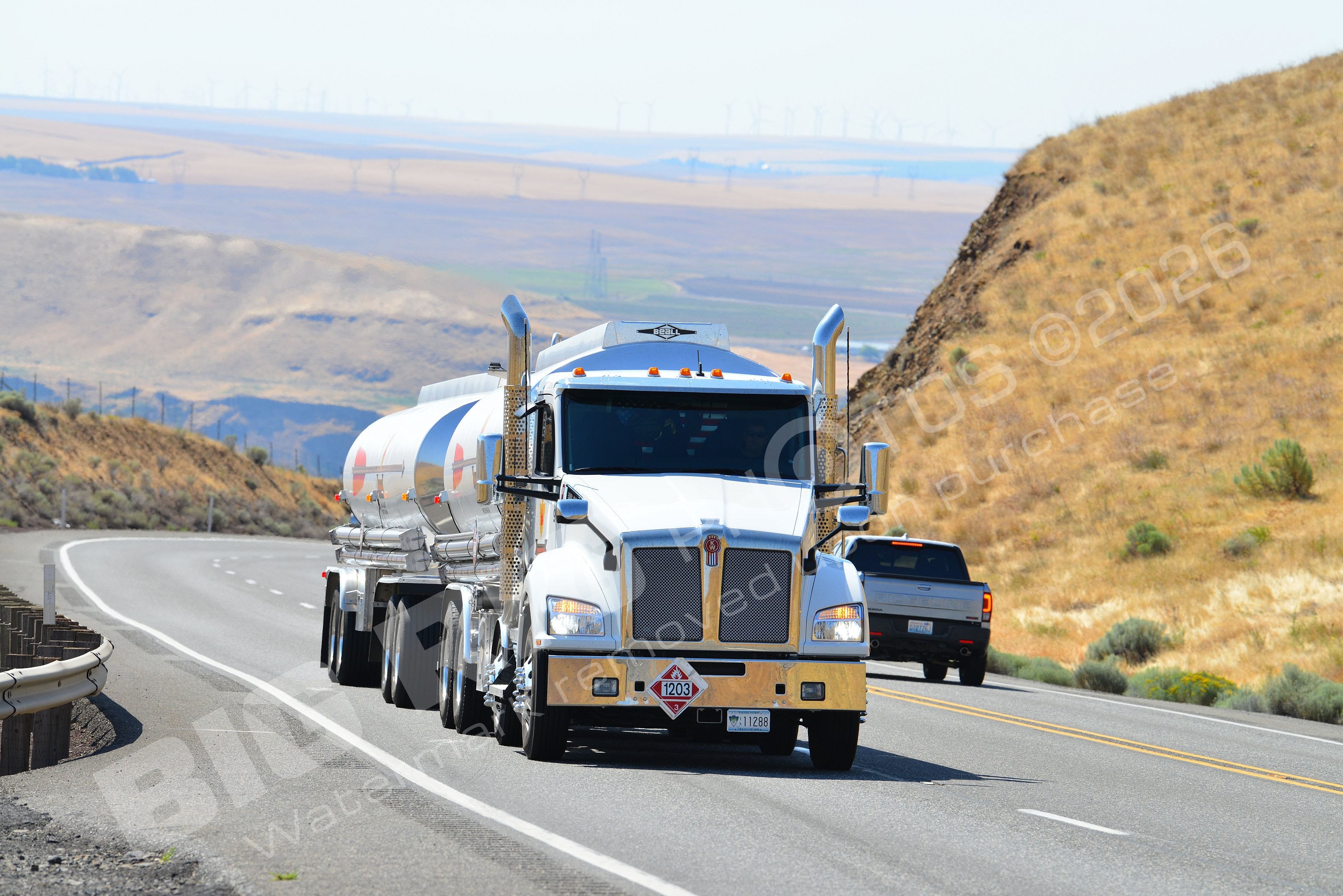 11288, Kenworth, Mary Hill Grade, Oregon, Tanker, US97, Wheeler Fuel, white