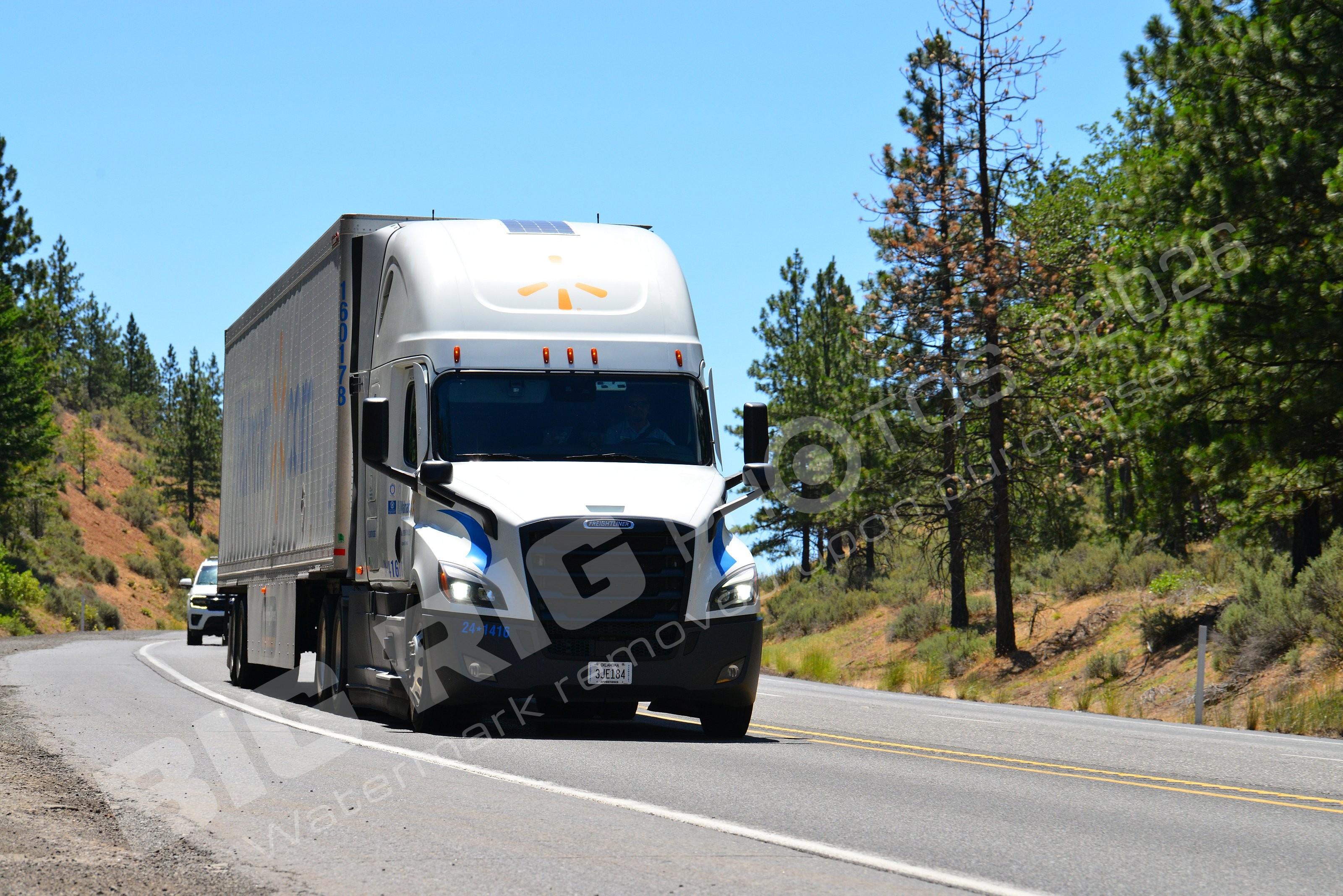 24-1416, 3je184, BBB, Freightliner Tru, Walmart, Walmart 24-1416
