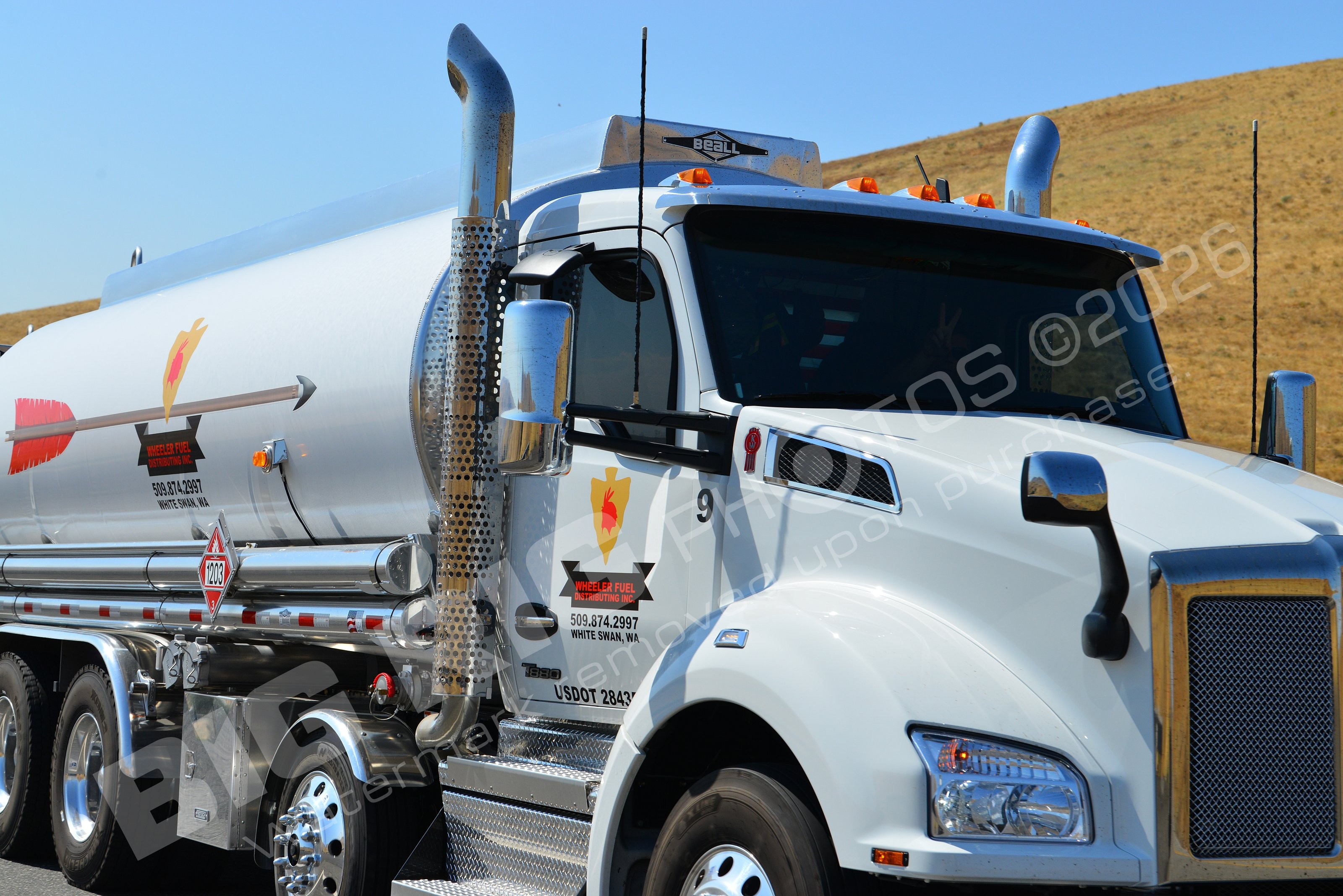 11288, Kenworth, Mary Hill Grade, Oregon, Tanker, US97, Wheeler Fuel, white