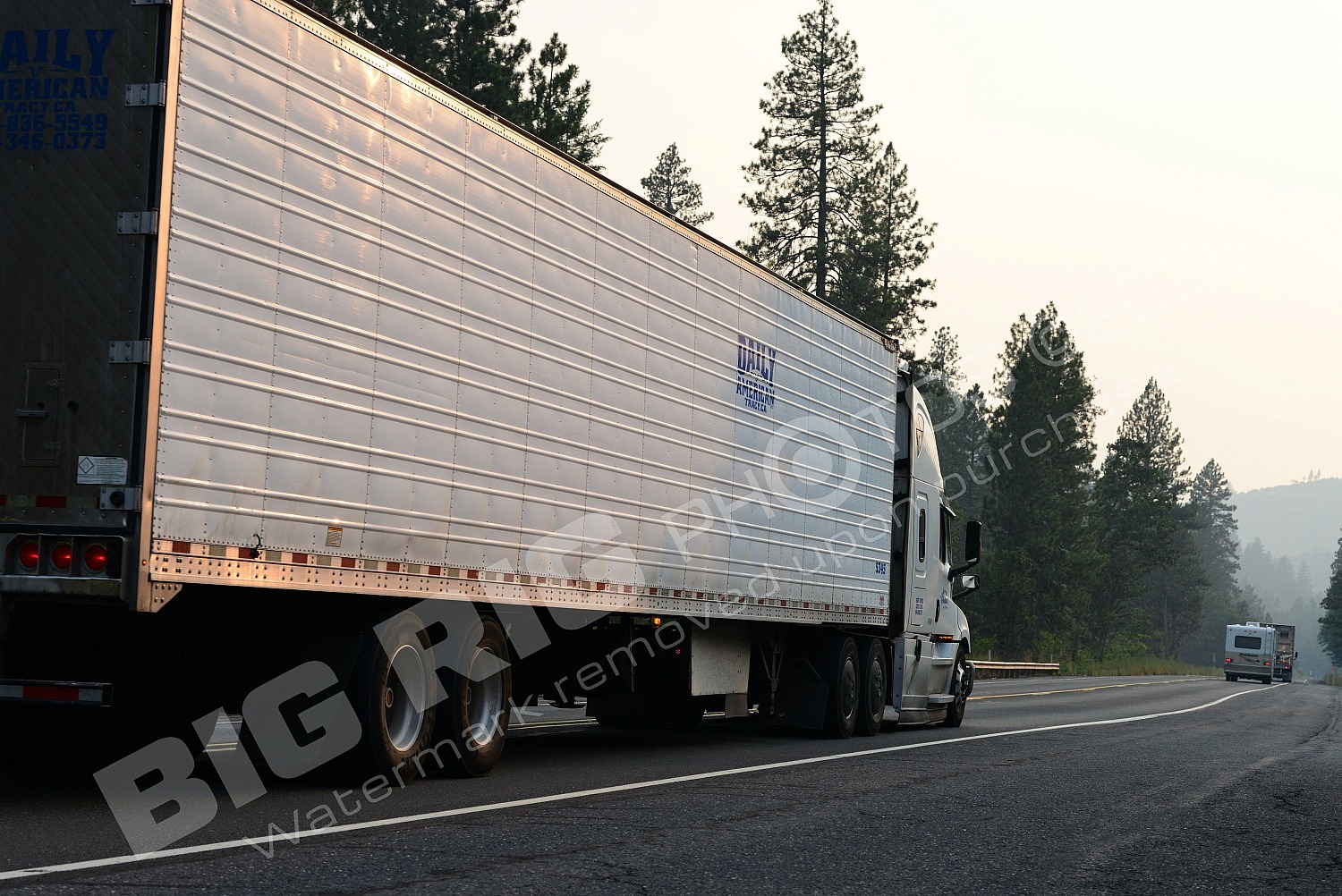 61, BBF, Dry V, Freightliner Trucks, Inspiration, white, yp49003