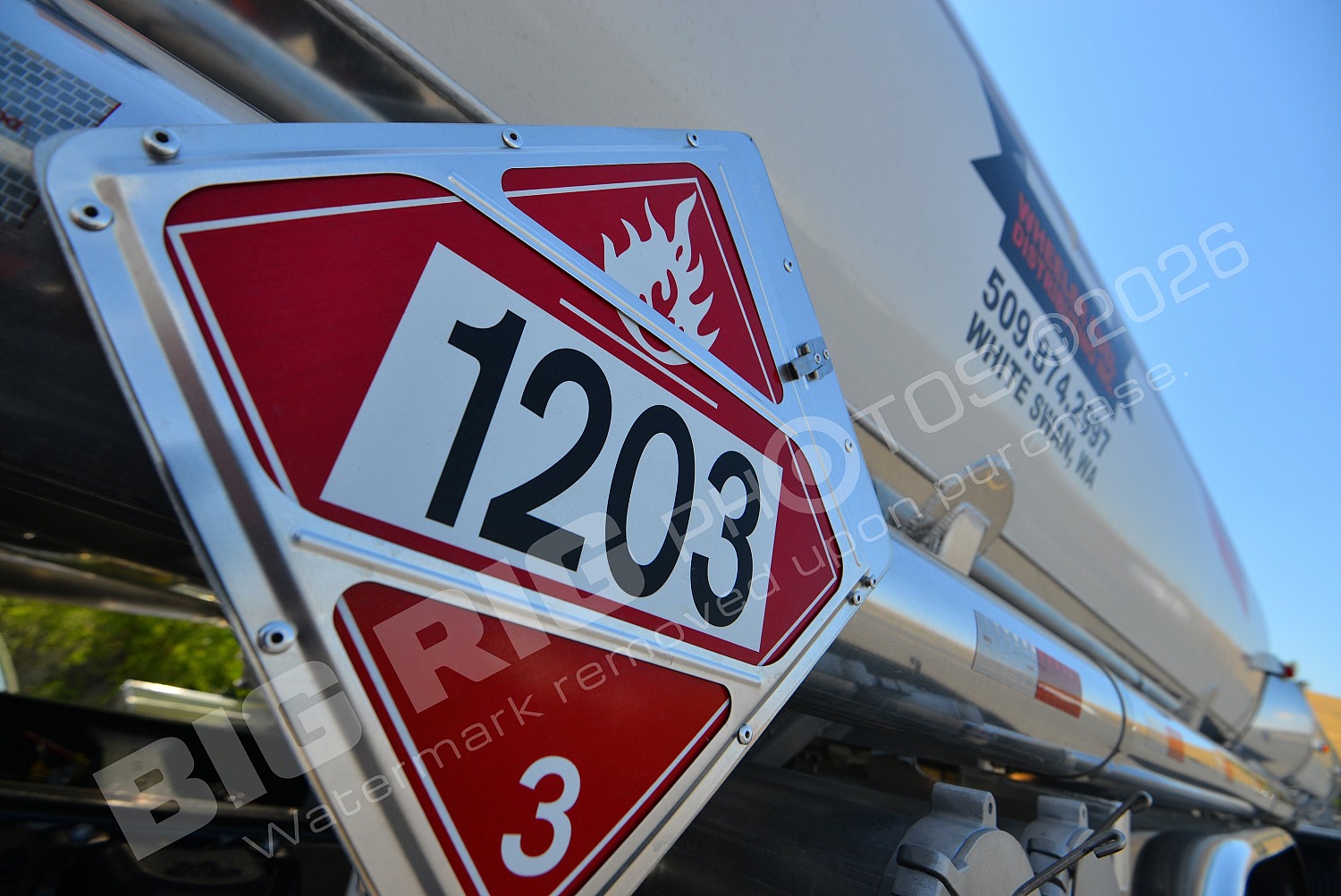 9, 1203, 11288, HazMat, Kenworth, Mary Hill Grade, Oregon, Tanker, US97, Wheeler Fuel, hazmat 1203, white