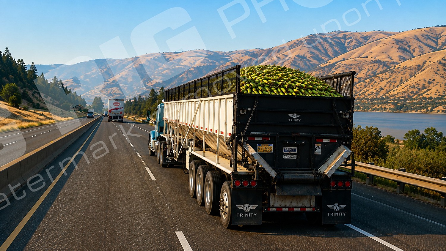 agriculture, corn, corn hauler, i84_the_dalles_2026-08-04_corn