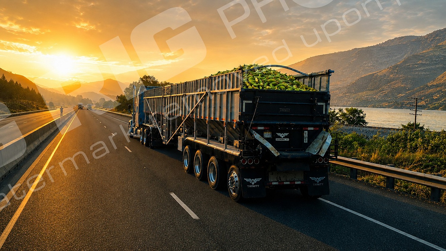 agriculture, corn, corn hauler, i84_the_dalles_2026-08-04_corn