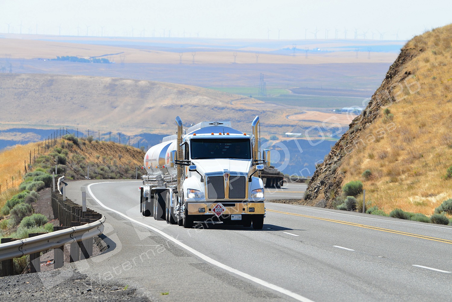 11288, Kenworth, Mary Hill Grade, Oregon, Tanker, US97, Wheeler Fuel, white
