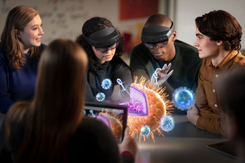 HoloLensVR2