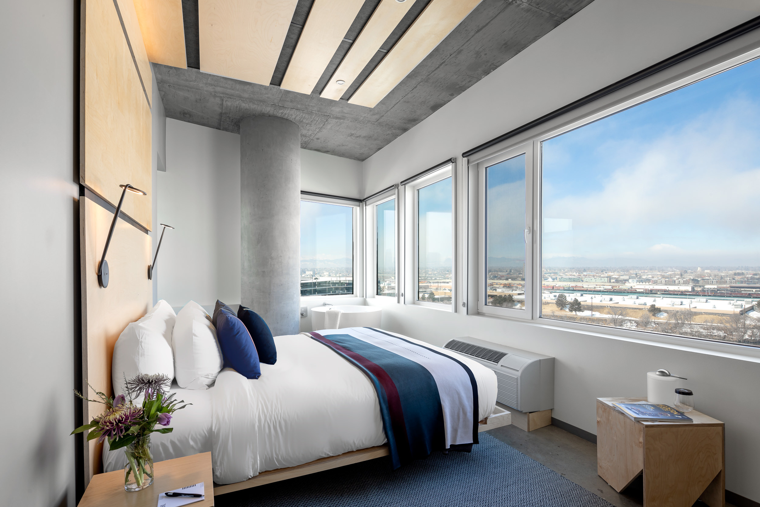 13 Source Hotel Web