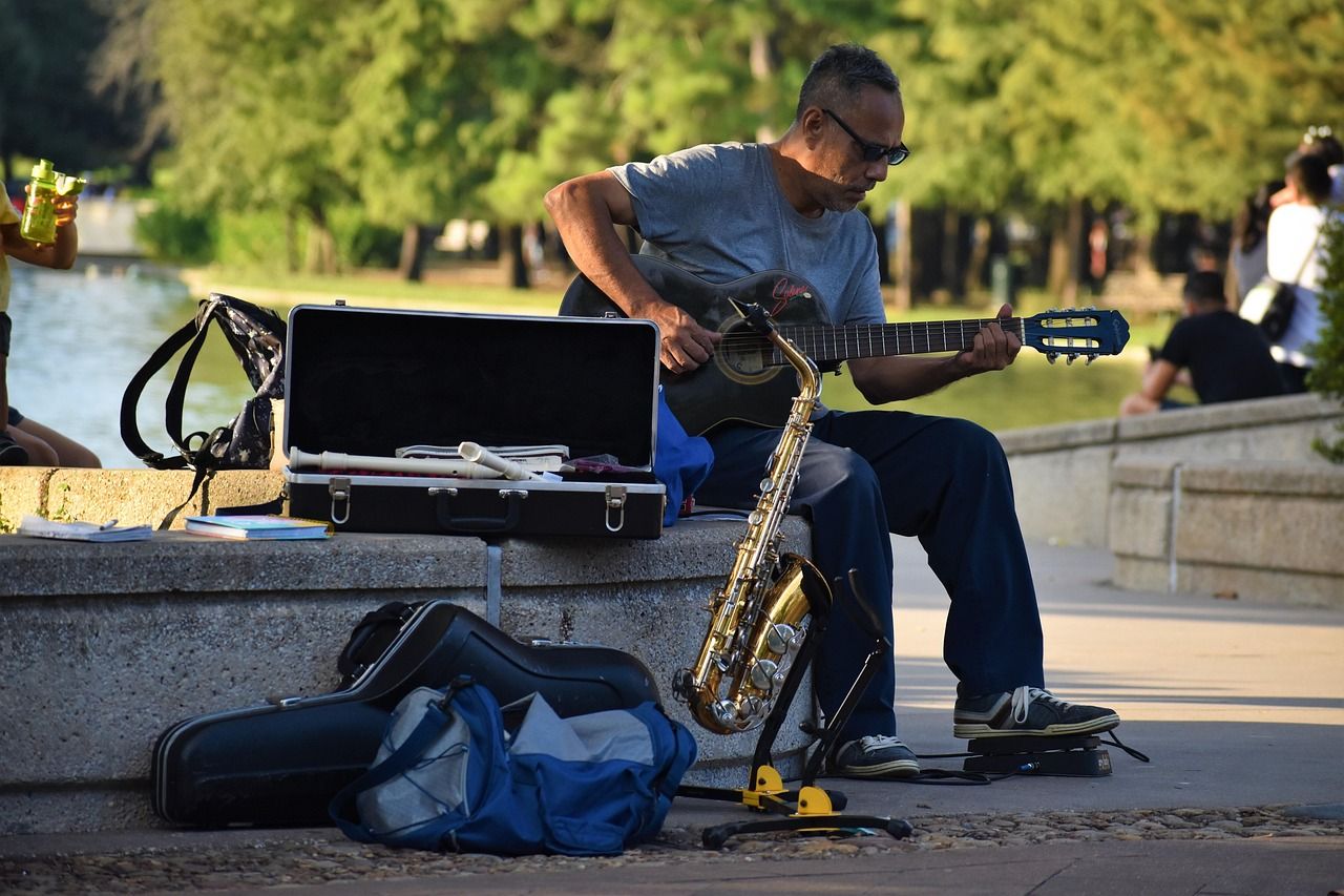 How Independent Artists Manage Cash Flow