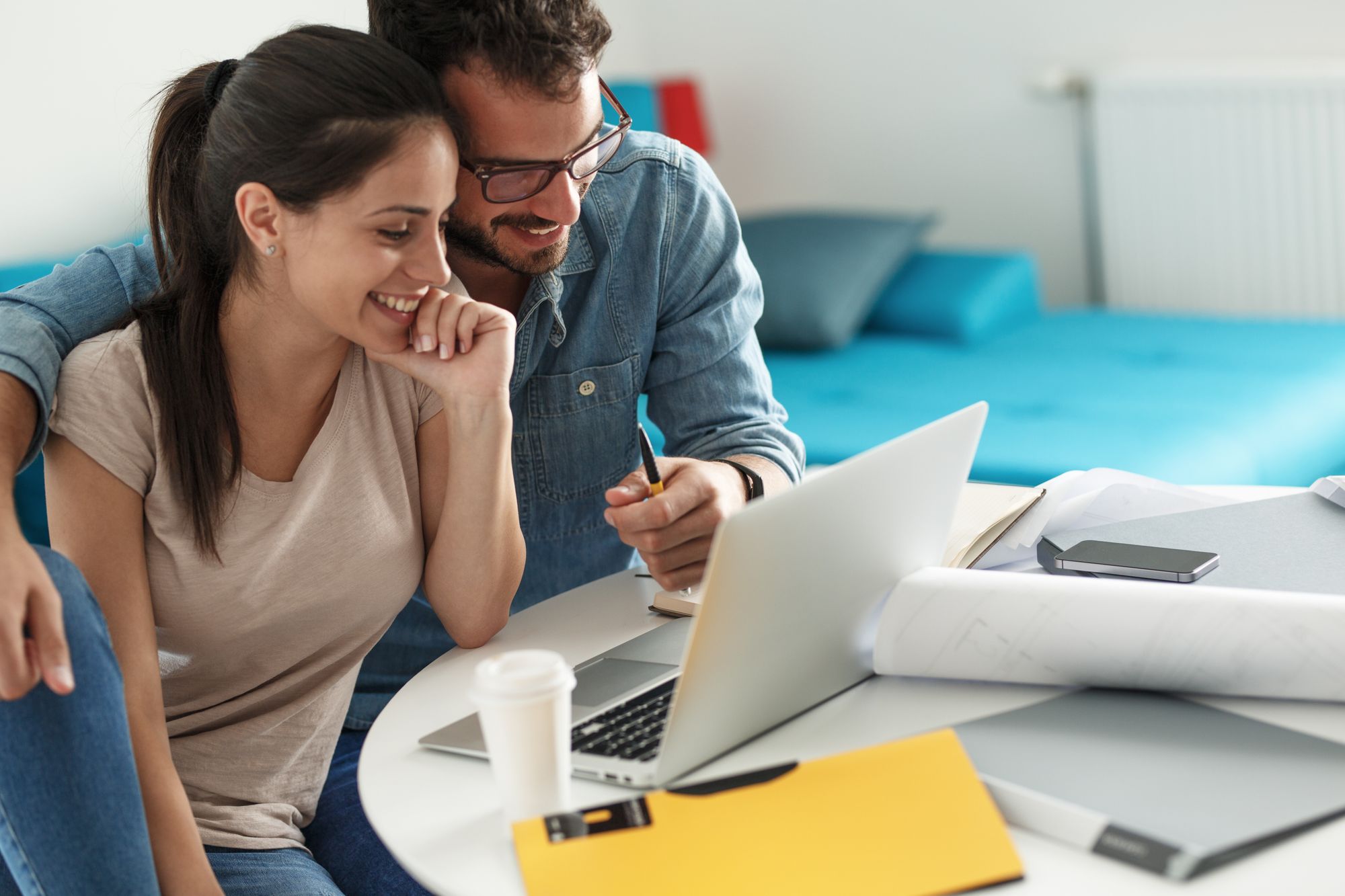 How to Automate Your Savings with the 52-Week Challenge and Micro-Investing Apps