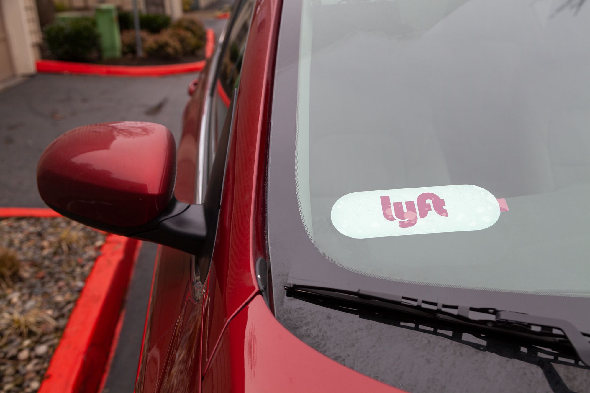 How Much Do Lyft Drivers Make? Here’s What You Can Expect