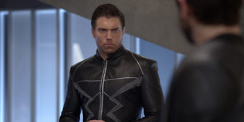 Anson Mount, o novo Capitão Pikie, como Raio Negro em Inumanos