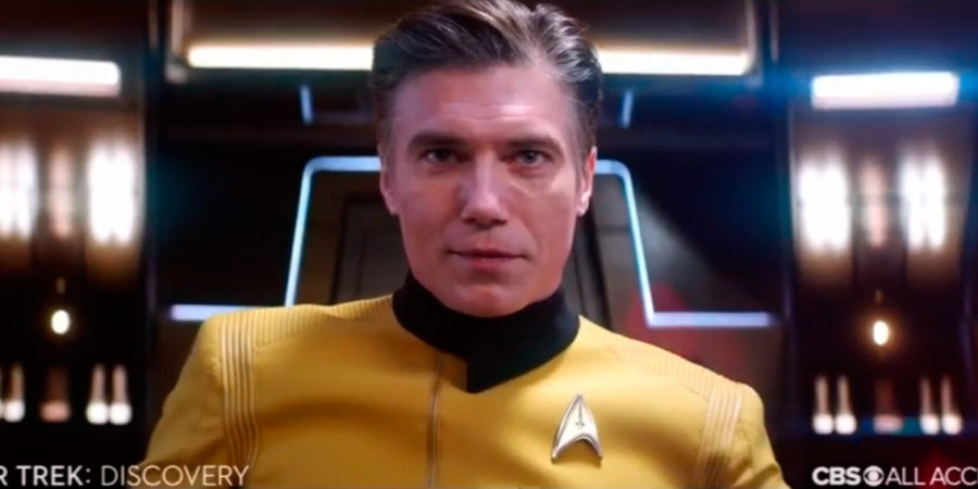 Capitão Pike no comando da USS Discovery