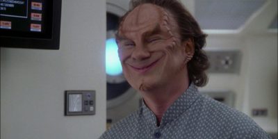 John Billingsley como Dr. Phlox em Star Trek Enterprise