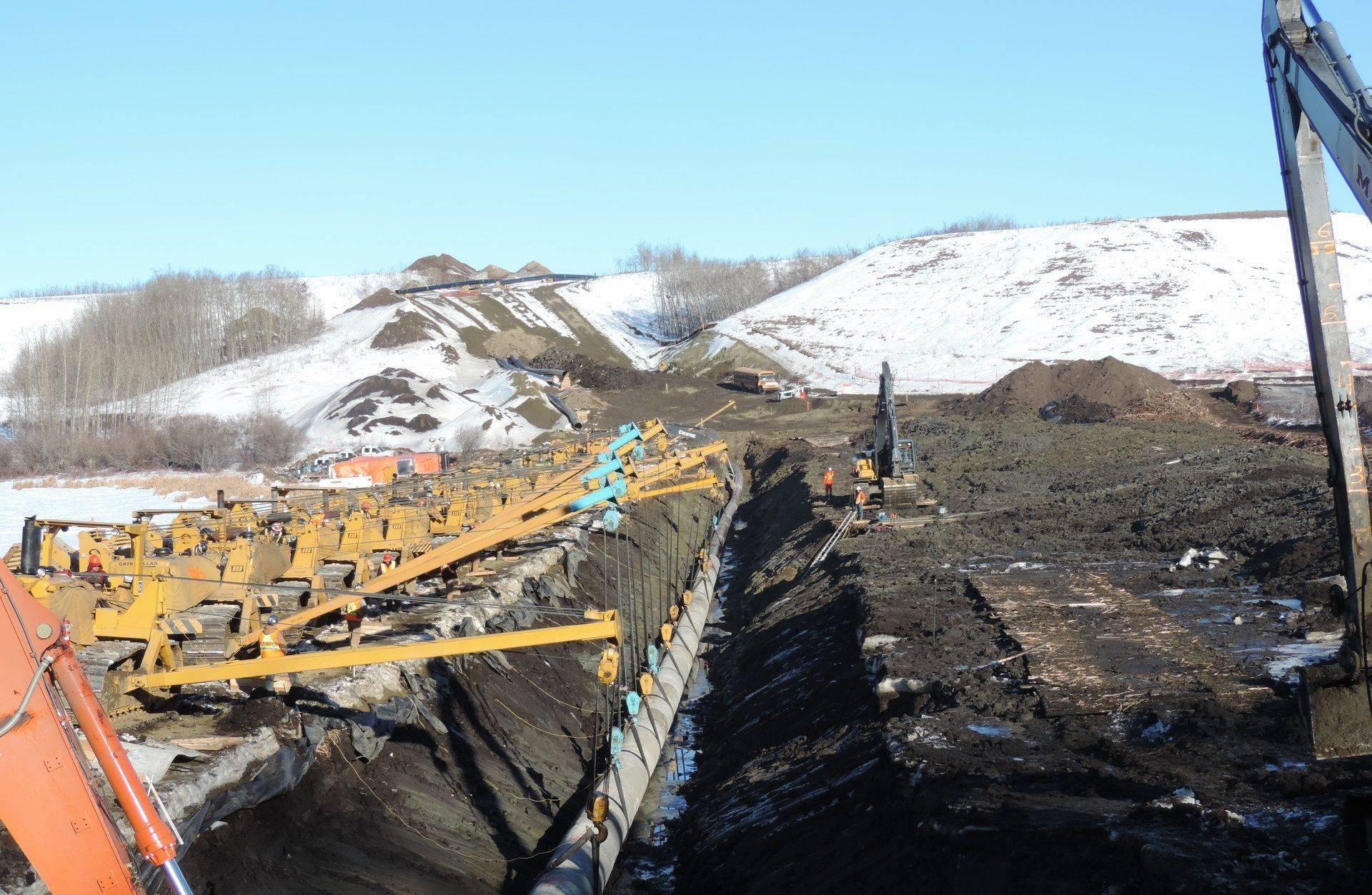 Meet Midwest Pipelines Inc., Construction Contractor for the Trans