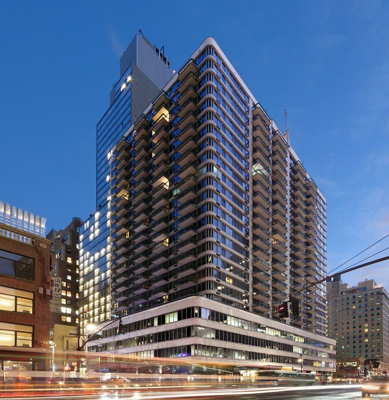 Hollingsworth 70 West 37th Street