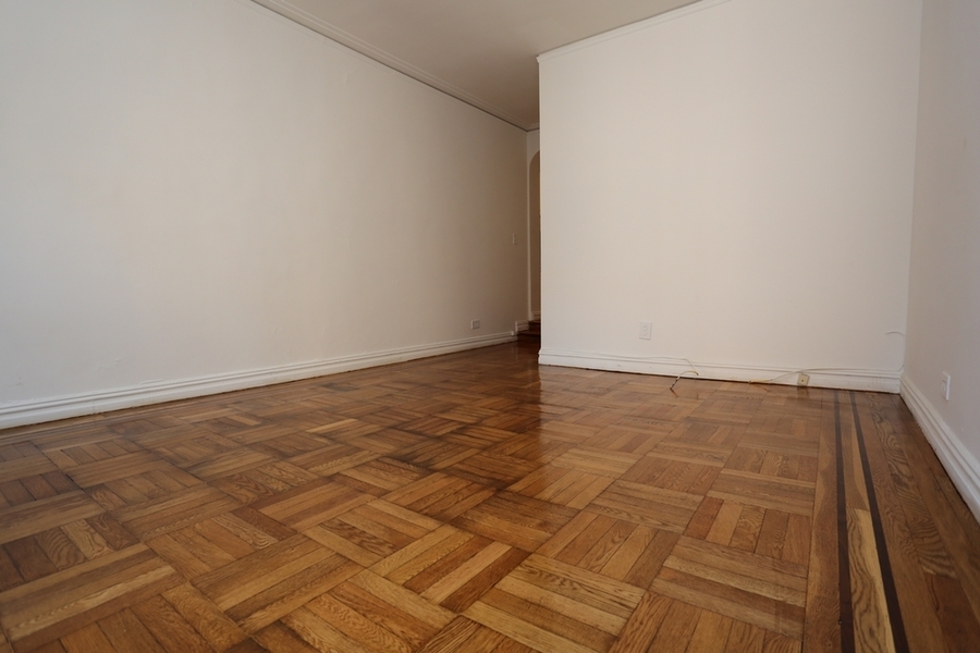  690 Fort Washington Avenue