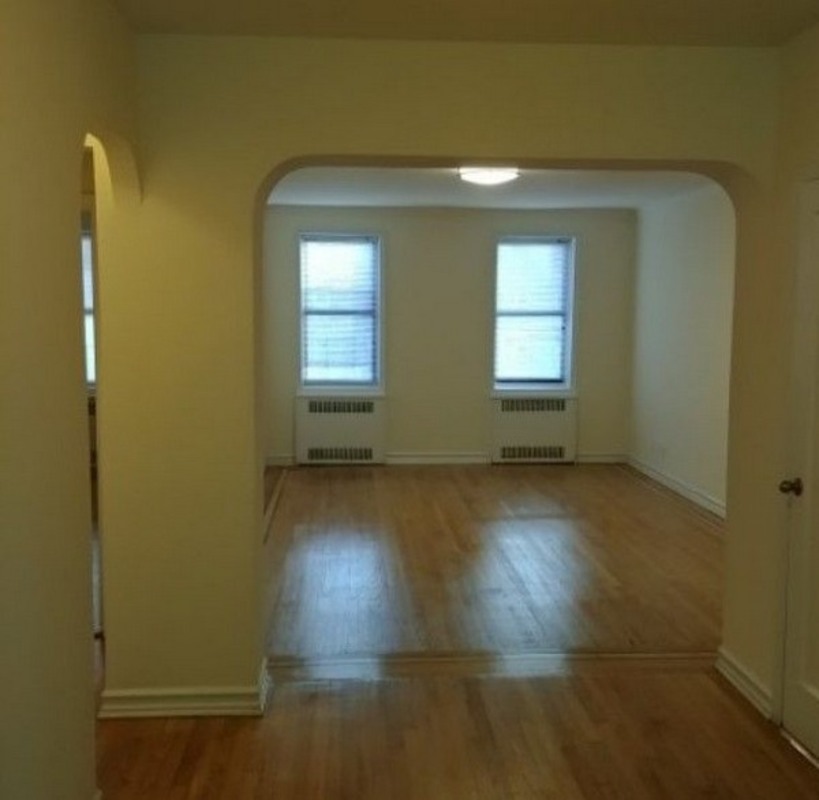 Maryland 97-50 Queens Blvd