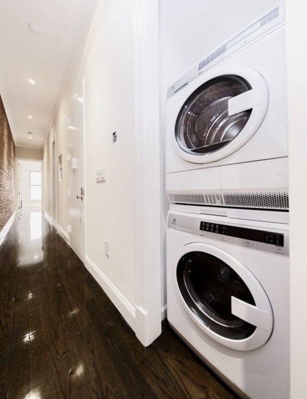  454 West 58th Street