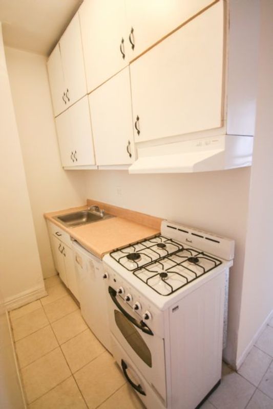  620 East 11th Street