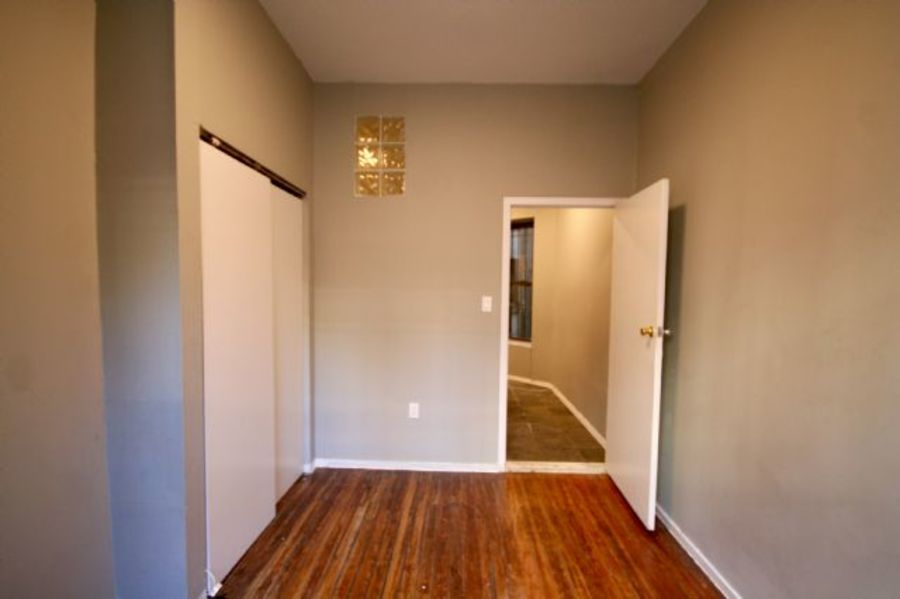  622 East 11th Street