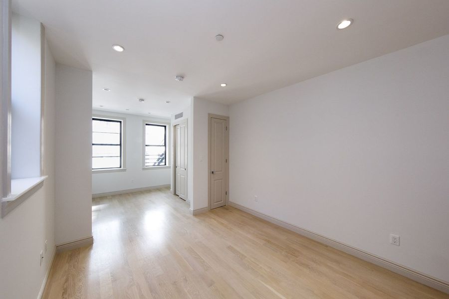  405 East 78th Street